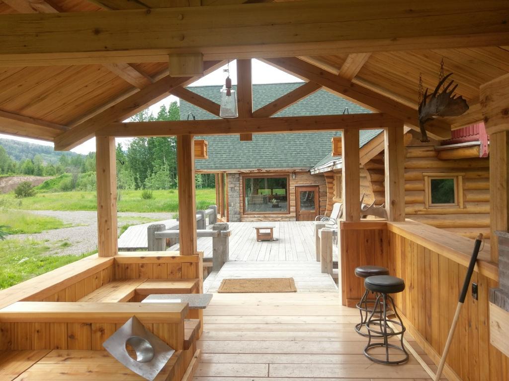Ldr Lodge - Last Dollar Ranch Smithers Εξωτερικό φωτογραφία