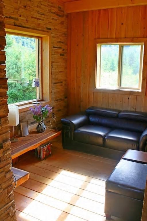 Ldr Lodge - Last Dollar Ranch Smithers Εξωτερικό φωτογραφία